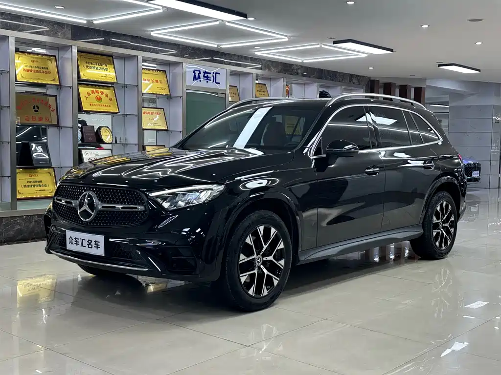 Mercedes-Benz GLC 2024 GLC 260 L 4MATIC Luxury 5 мест