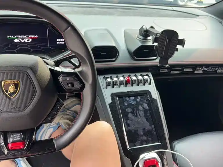 Lamborghini Huracán — миниатюра 11