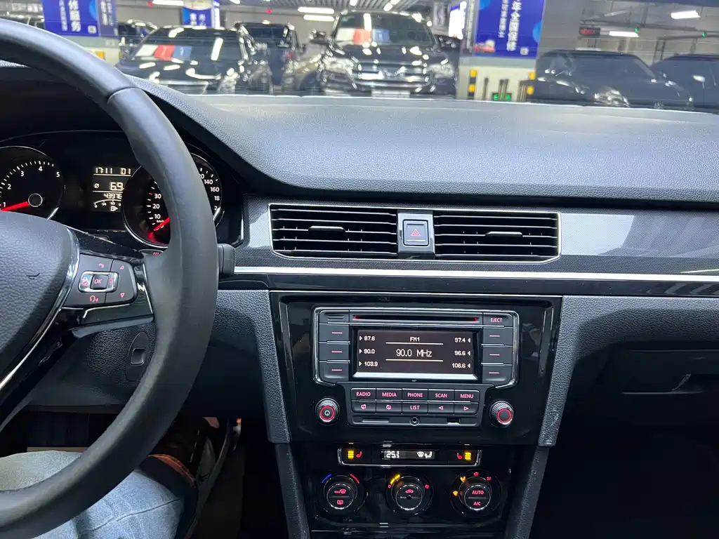 Volkswagen C-Trek — миниатюра 8