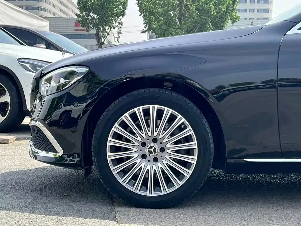 Mercedes-Benz E-Class E 2022 E 300 L Luxury