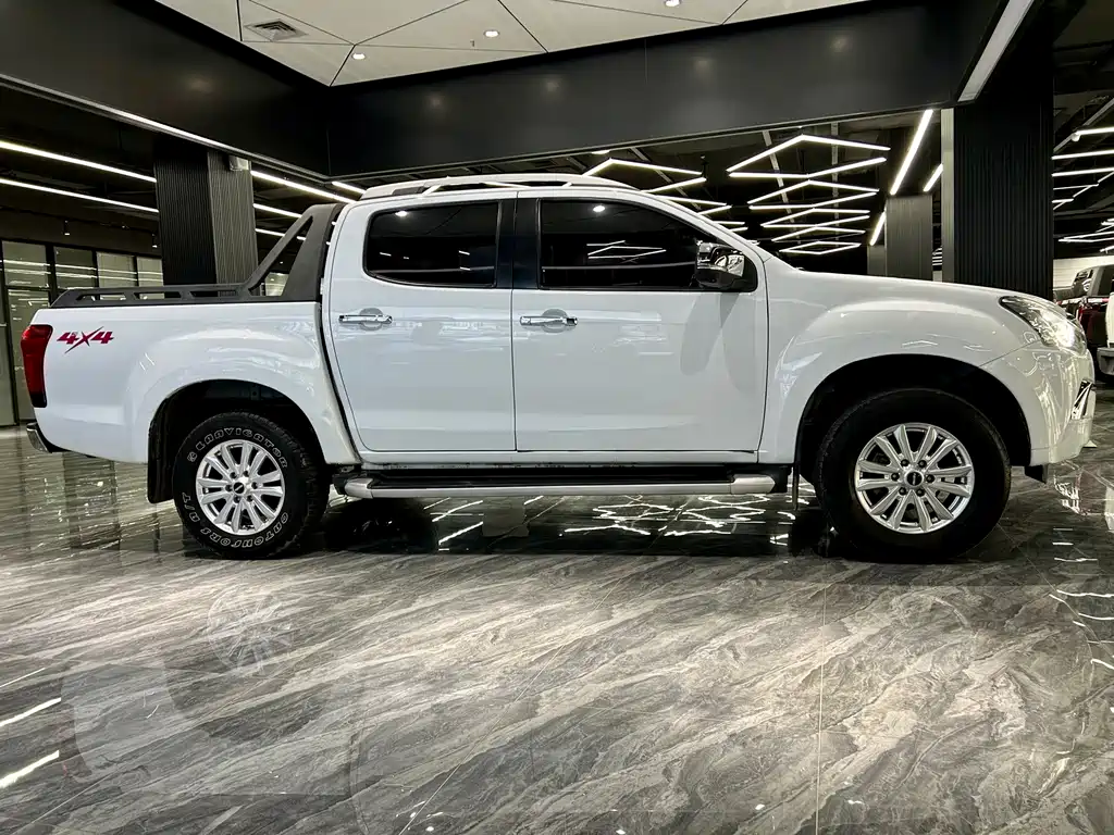 Isuzu D-MAX — миниатюра 4