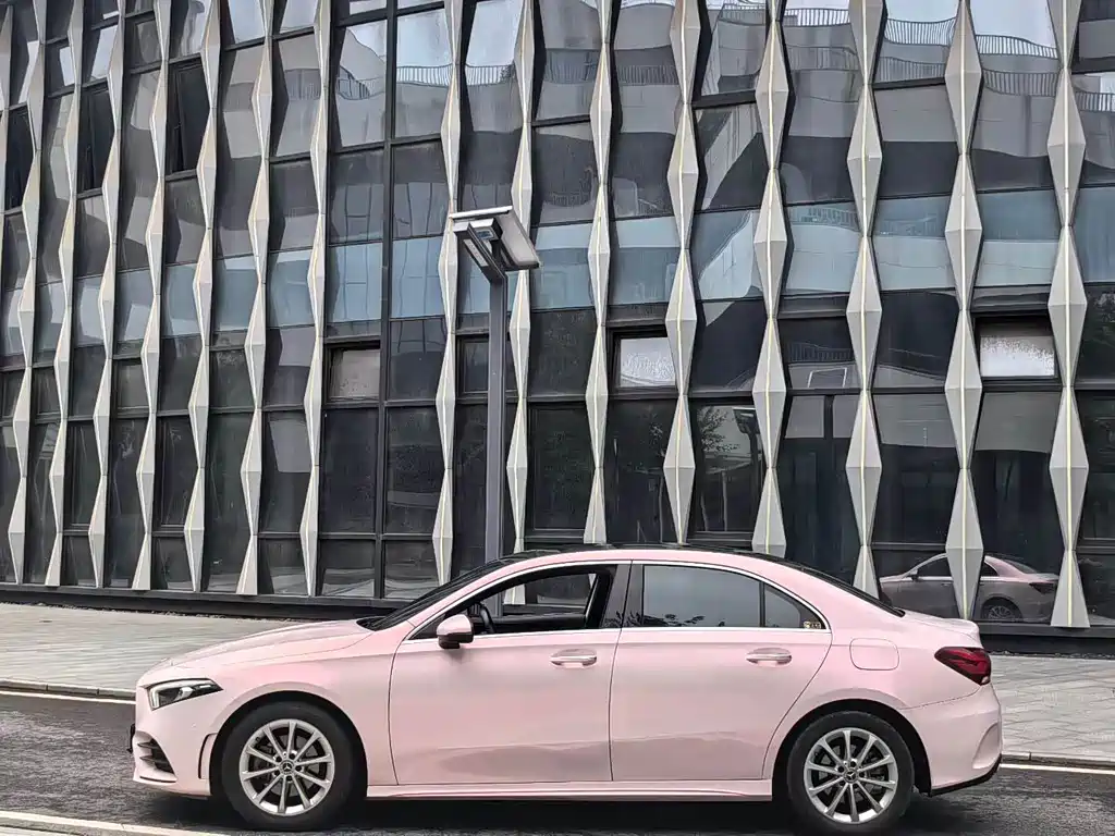 Mercedes-Benz A-Class — миниатюра 2