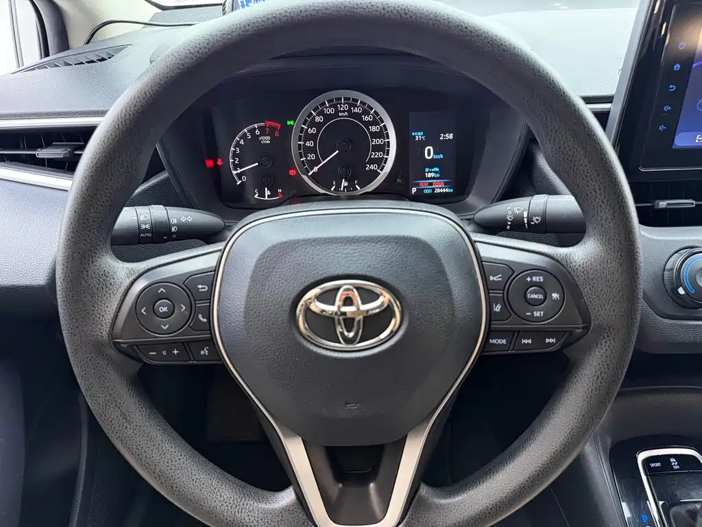 Toyota Corolla — миниатюра 11