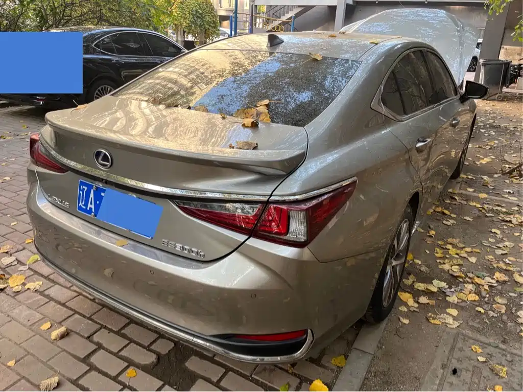 Lexus ES — миниатюра 7