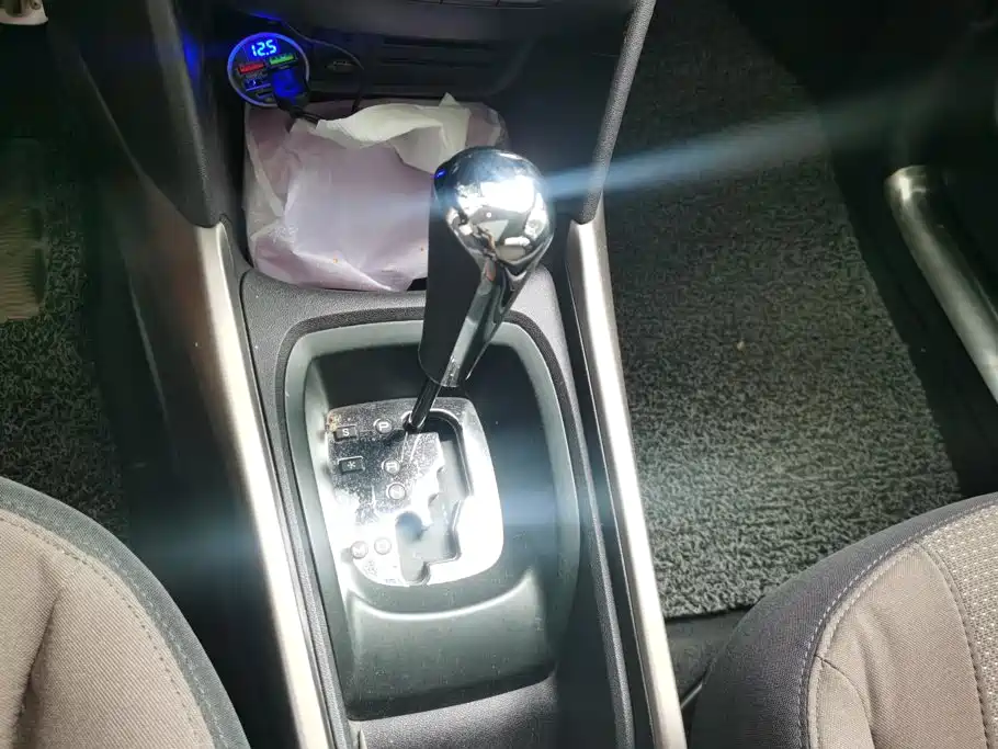 Peugeot 2008 — миниатюра 16
