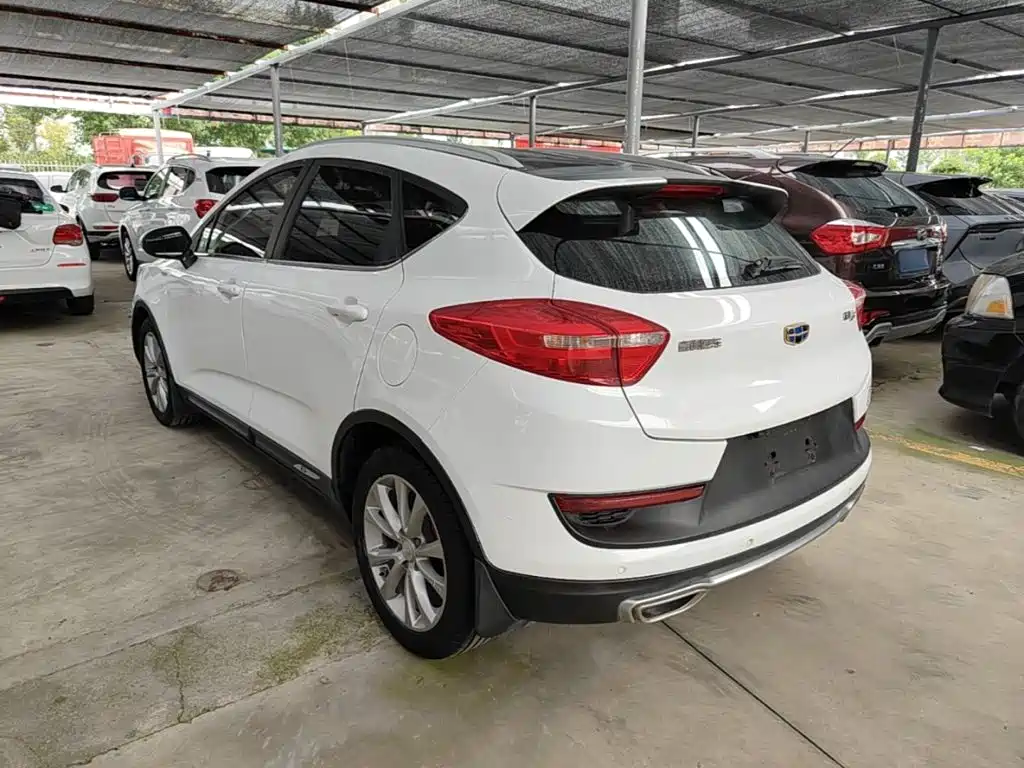 Geely Emgrand GS — миниатюра 5