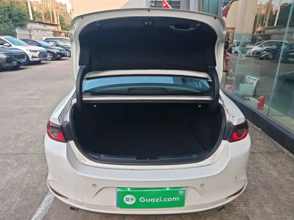 Mazda 3 Axela — миниатюра 19