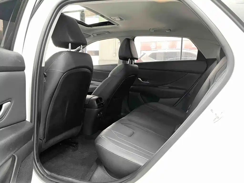 Hyundai Elantra 2022 1.5L CVT GLX Elite