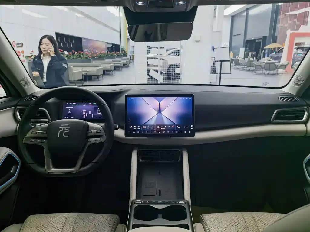 BYD Yuan UP — миниатюра 7