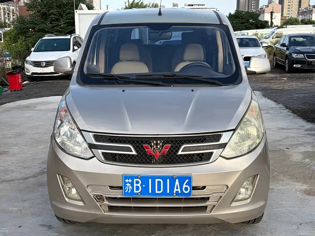 Wuling Rongguang V — миниатюра 2