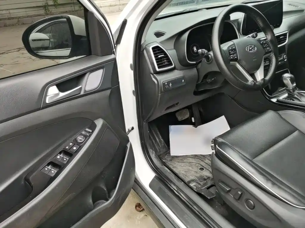 Hyundai Tucson — миниатюра 16