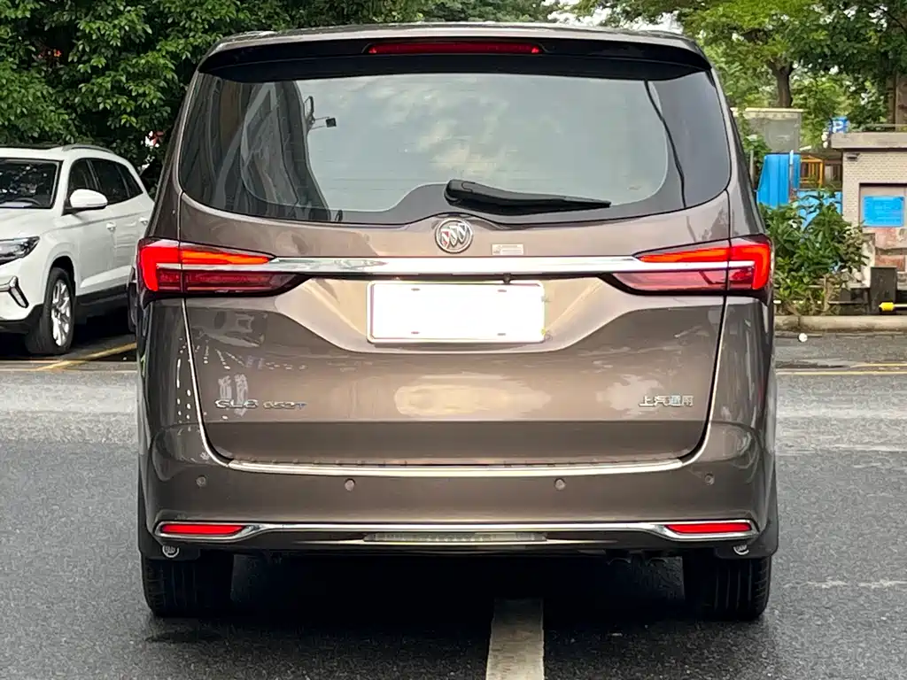 Buick GL8 — миниатюра 7