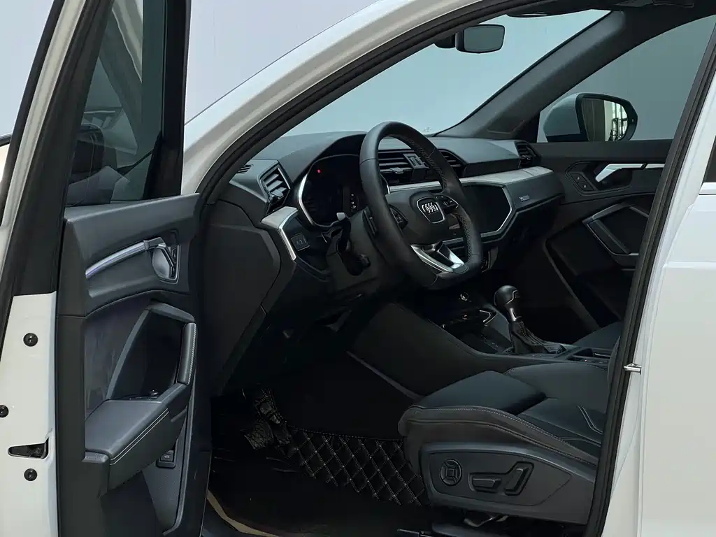 Audi Q3 — миниатюра 7