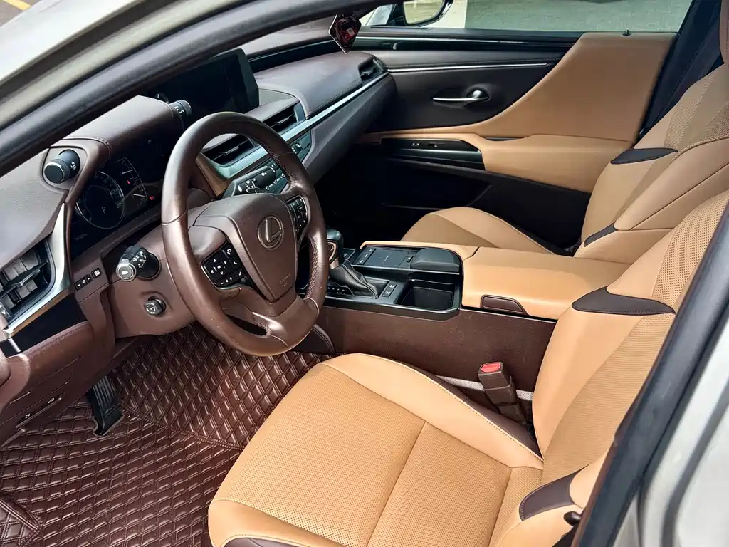 Lexus ES — миниатюра 7