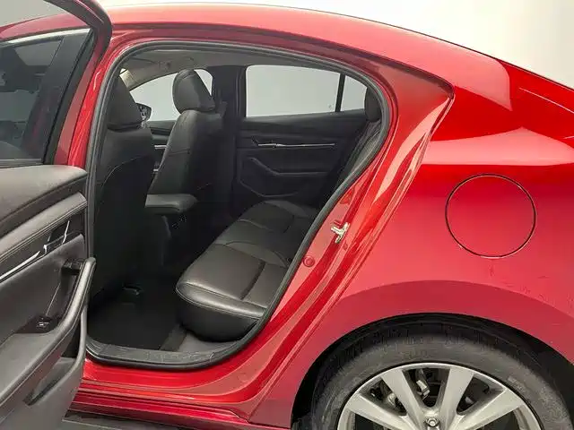 Mazda 3 Axela — миниатюра 8