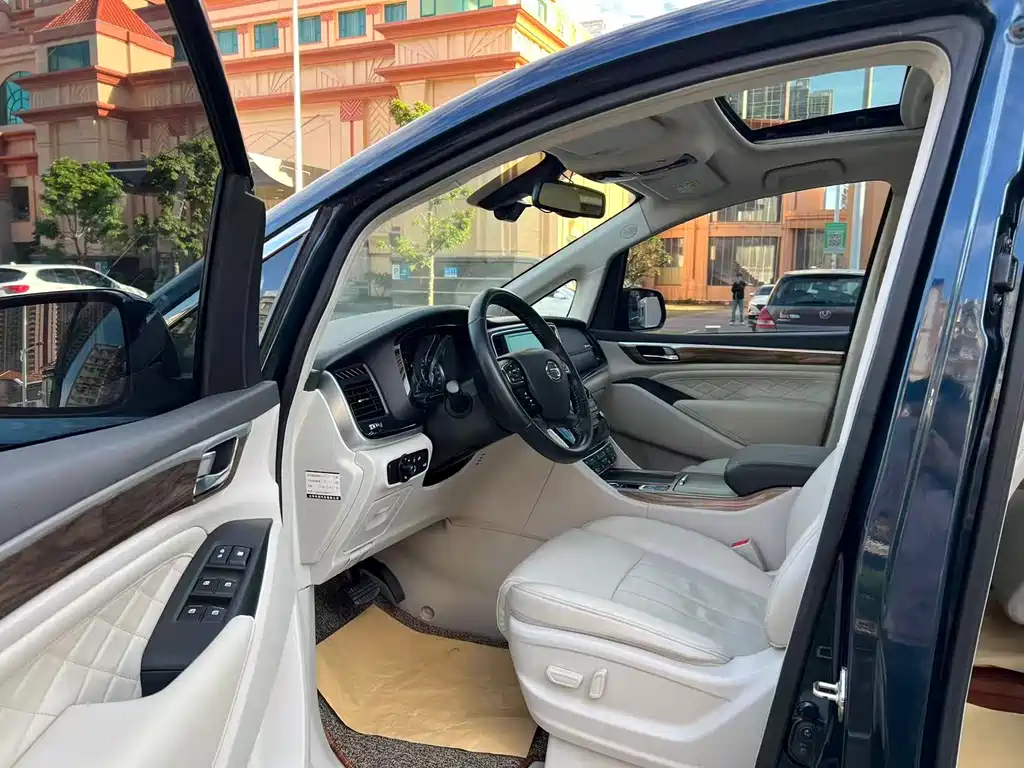 GAC M8 2018 320T Luxury
