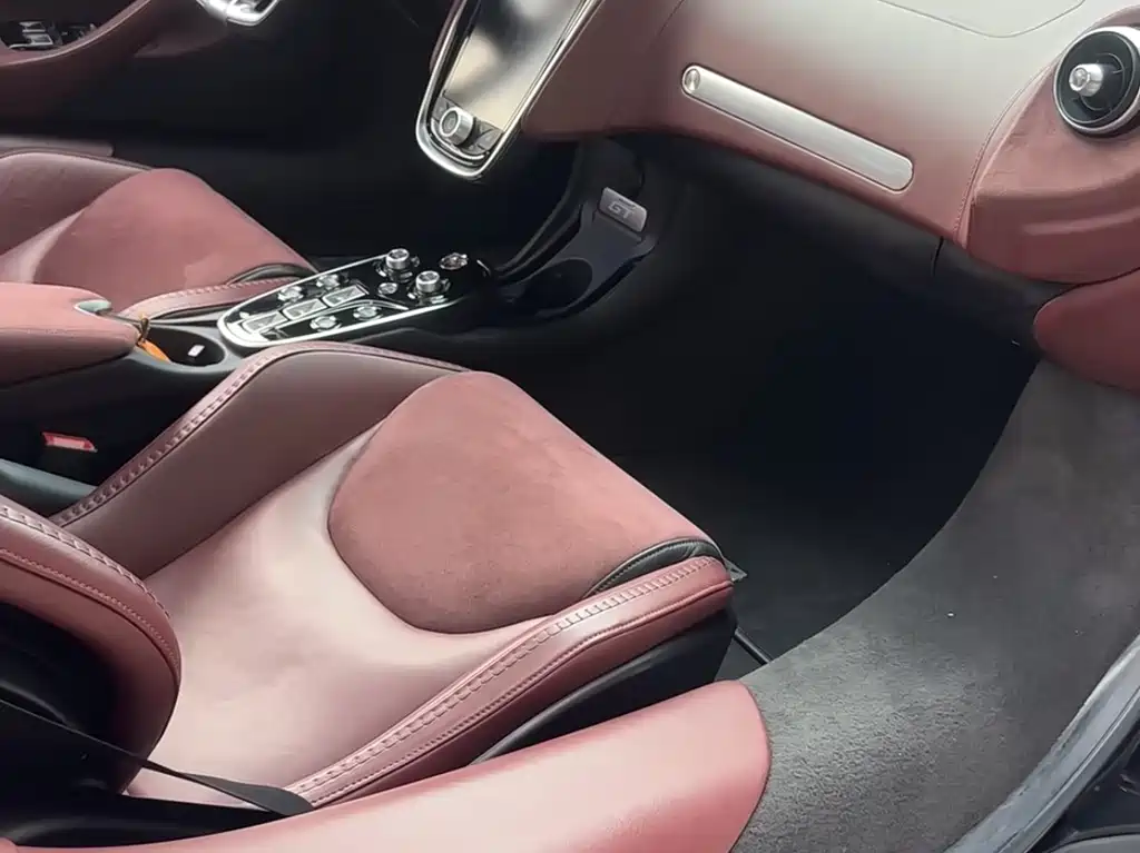 McLaren GT — миниатюра 4