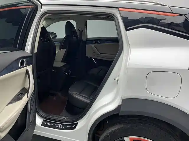 Lynk & Co 06 — миниатюра 8