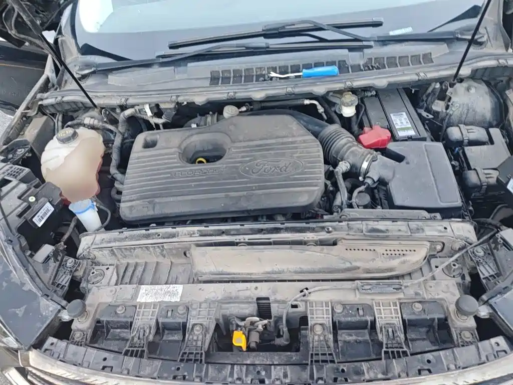 Ford Edge — миниатюра 11