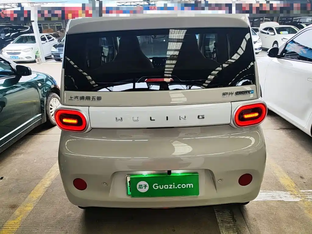Wuling MINIEV — миниатюра 6