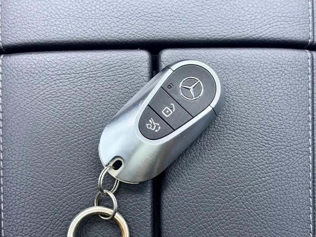 Mercedes-Benz EQE — миниатюра 18