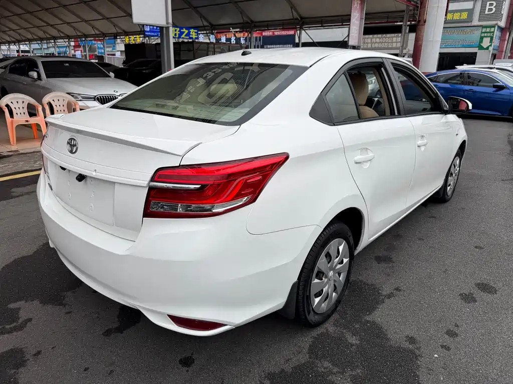 TOYOTA VIOS