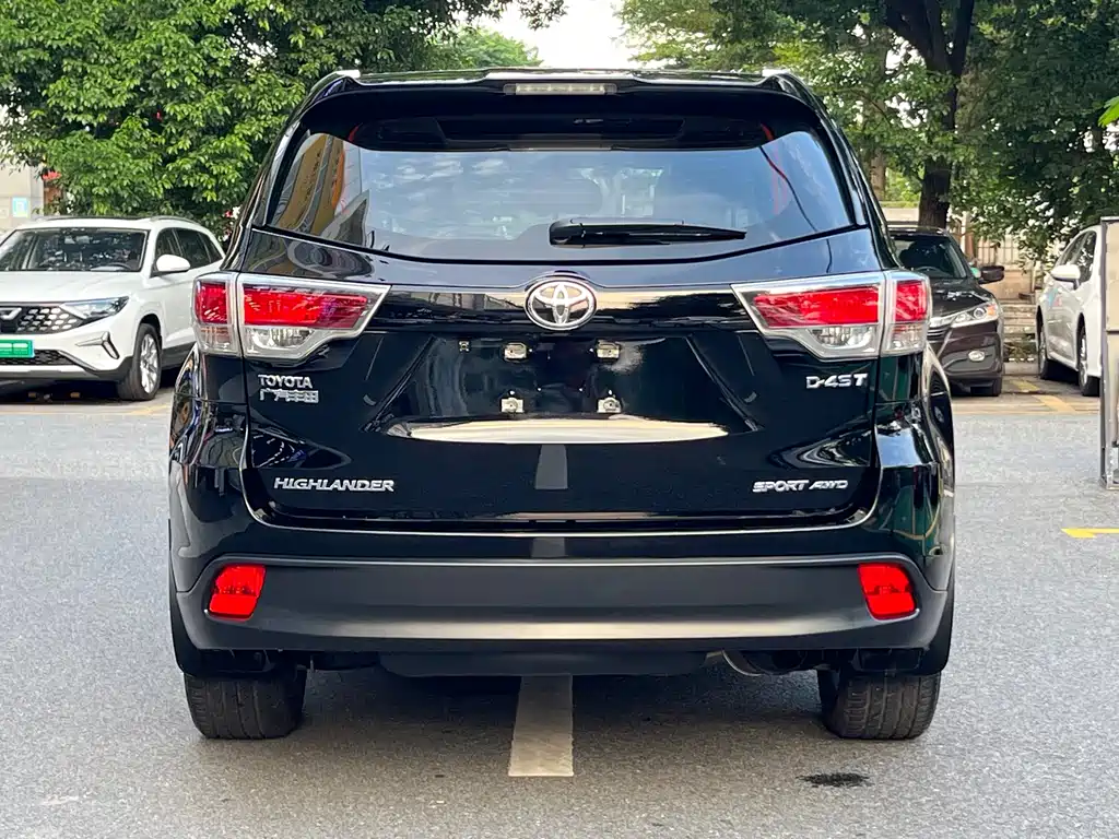 Toyota Highlander — миниатюра 5