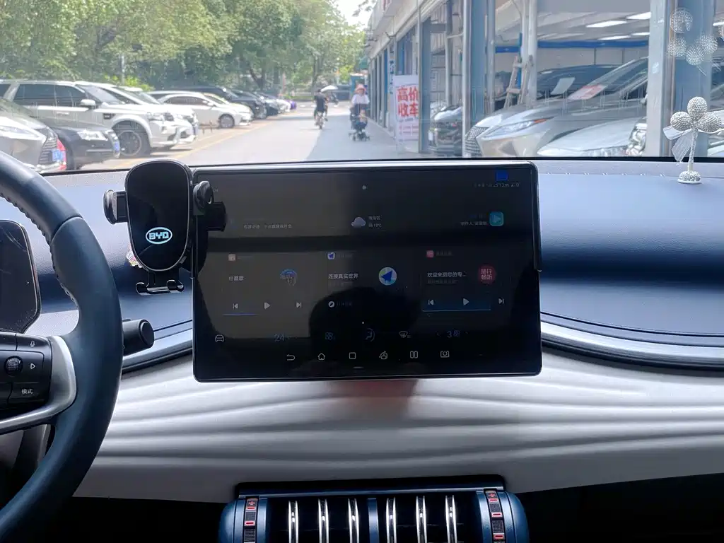 BYD Yuan Plus — миниатюра 30