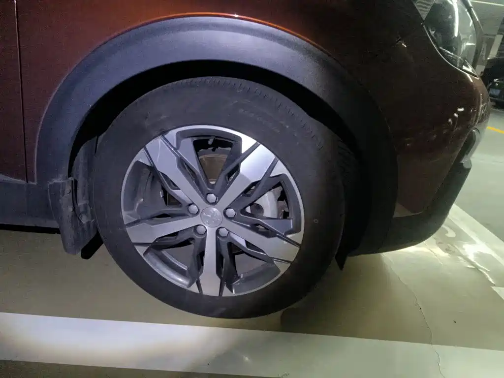 Peugeot 4008 — миниатюра 8