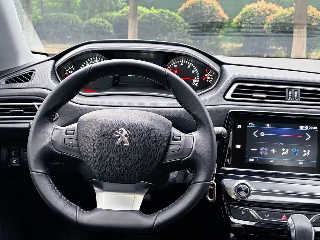 Peugeot 308 — миниатюра 14