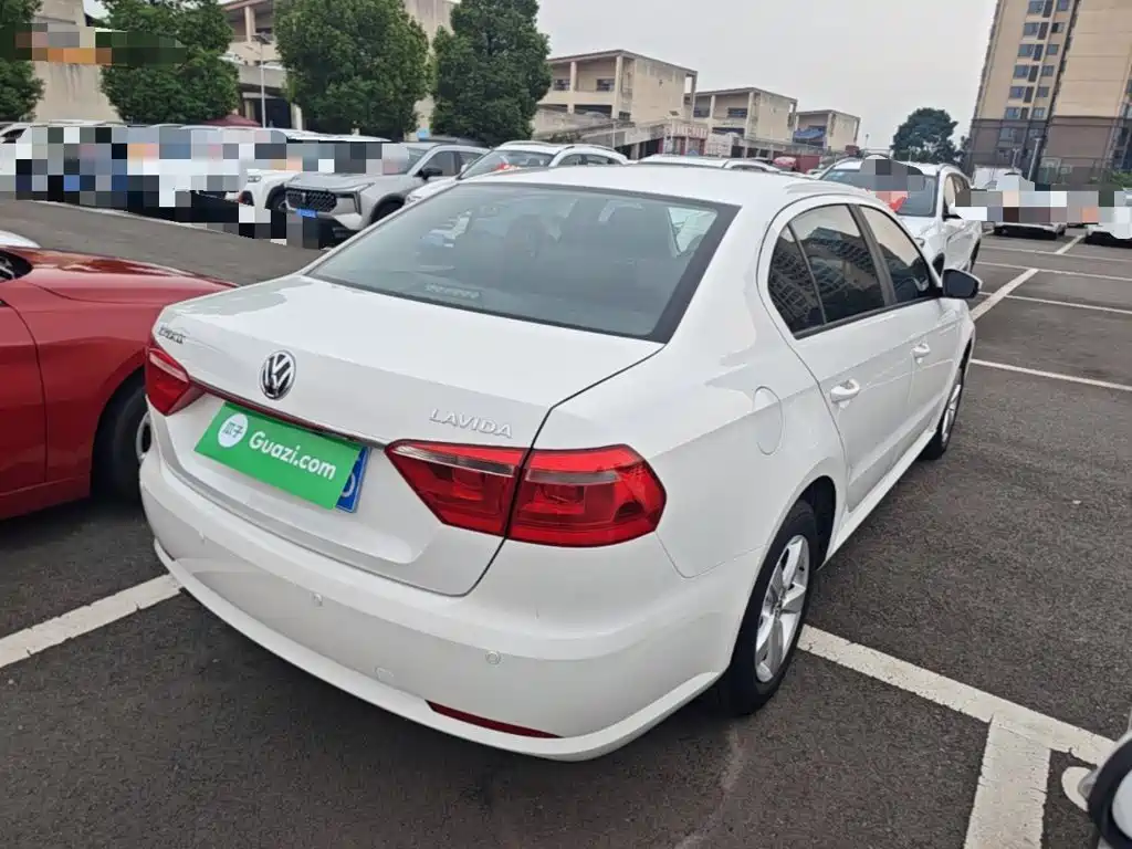 Volkswagen Lavida — миниатюра 7