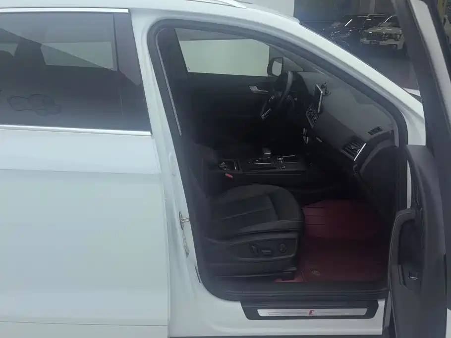 Audi Q5L — миниатюра 8