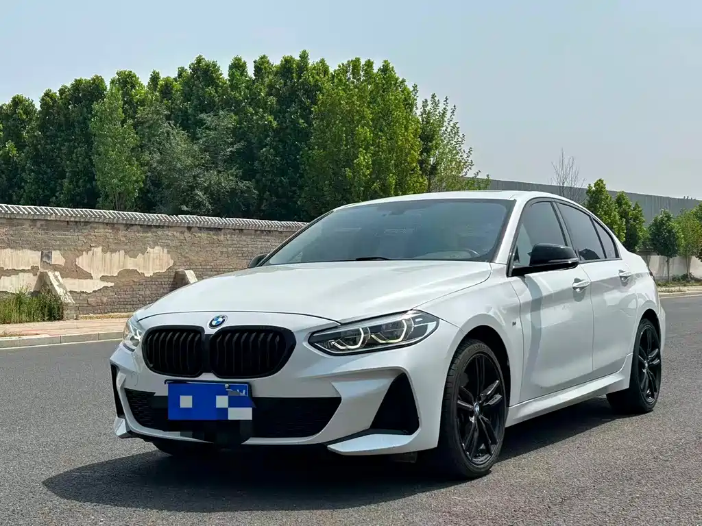 BMW 1 Series 2021