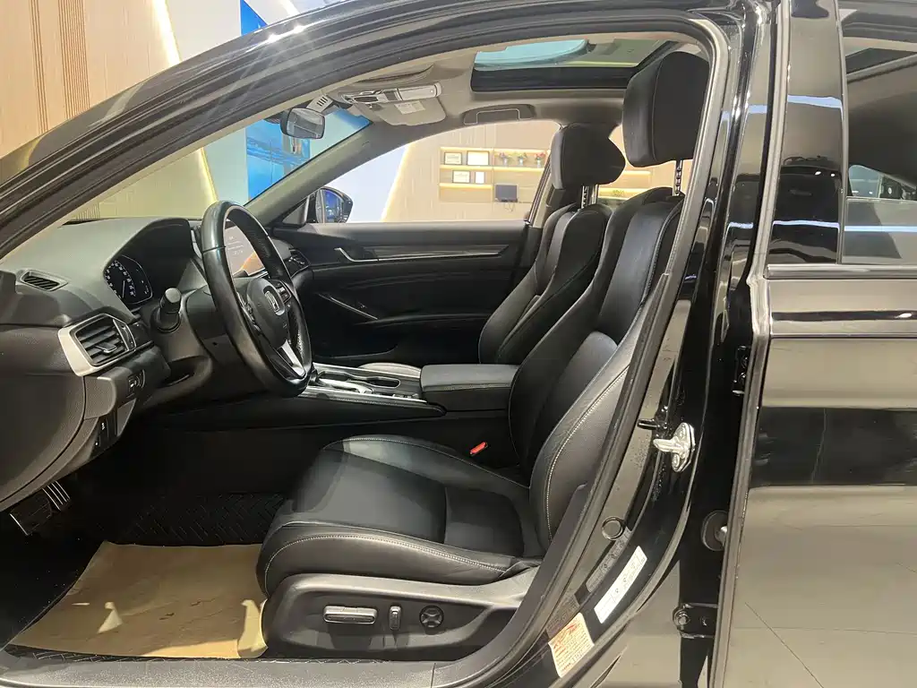 Honda Accord 2022 260TURBO Luxury