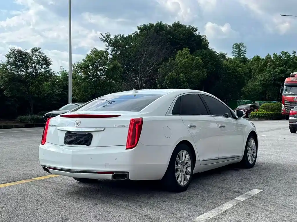Cadillac XTS — миниатюра 4