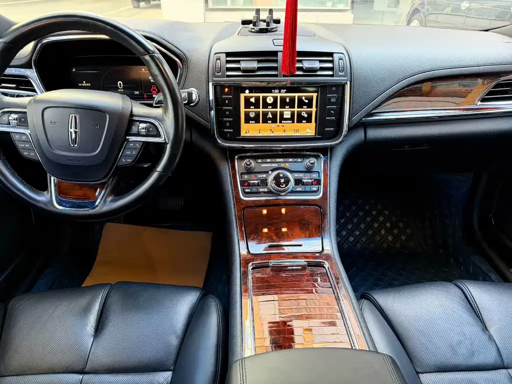 Lincoln Continental — миниатюра 5