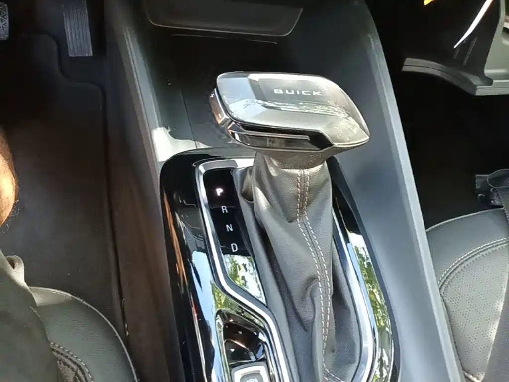 Buick Verano — миниатюра 14