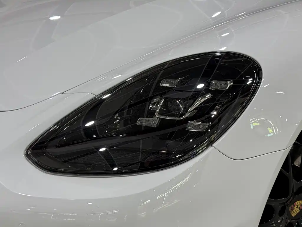 Porsche Panamera — миниатюра 31