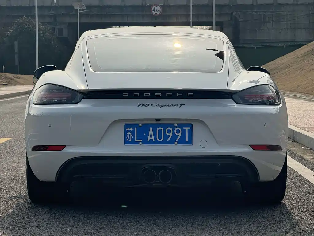 PORSCHE 718