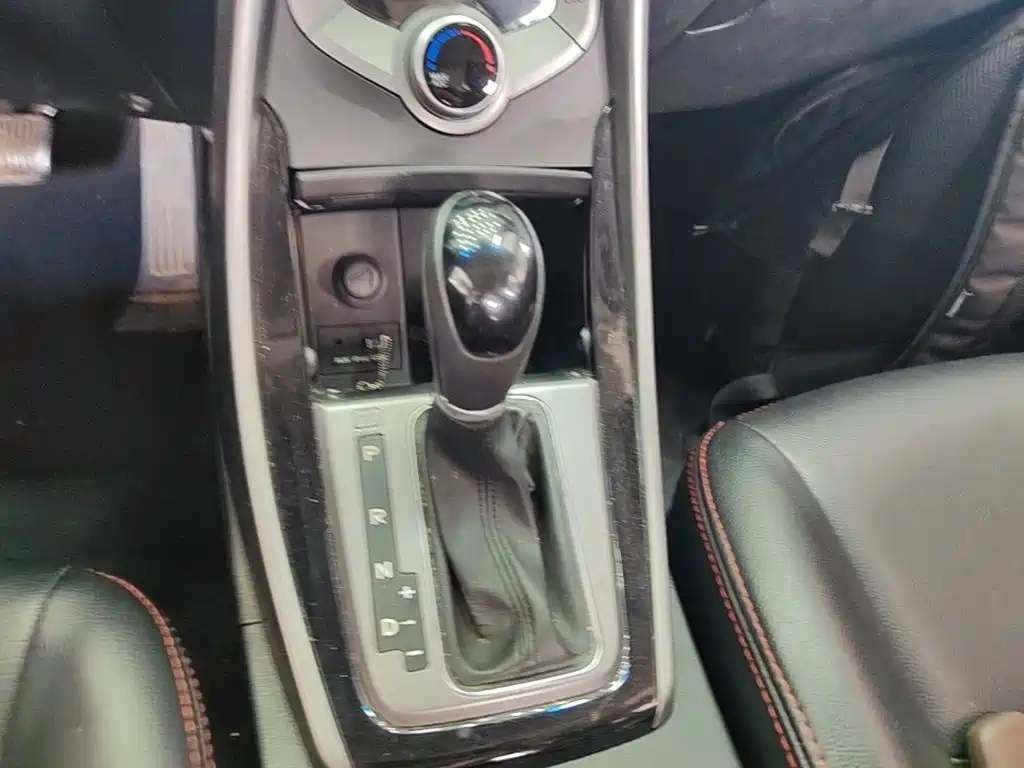 Hyundai Elantra Langdong — миниатюра 14