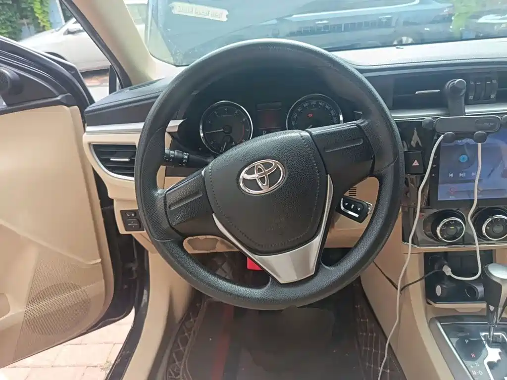Toyota Corolla — миниатюра 3