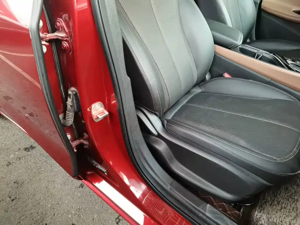 Buick Verano — миниатюра 25
