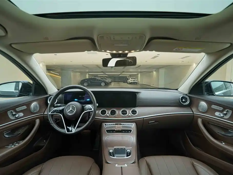 MERCEDES-BENZ E CLASS