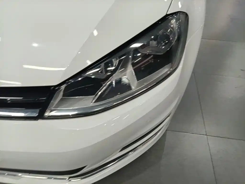 Volkswagen Golf — миниатюра 24