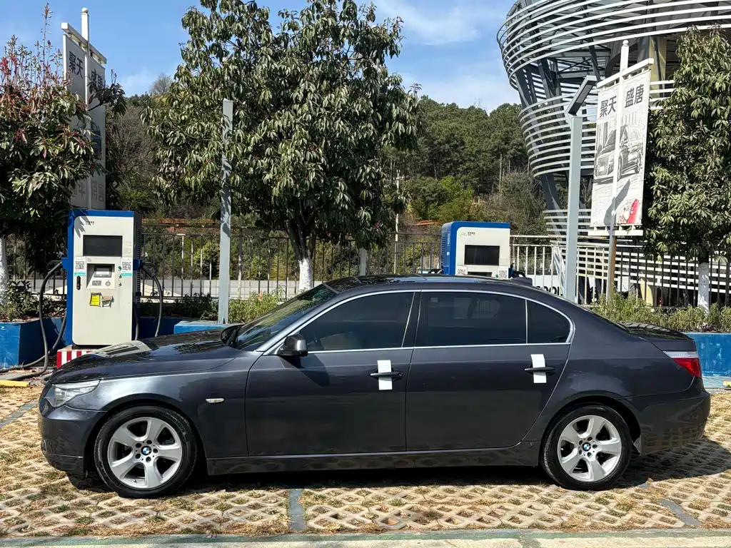 BMW 5 Series 5 2009 523Li Lead