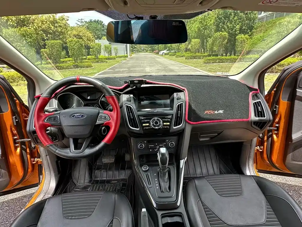 Ford Focus — миниатюра 8