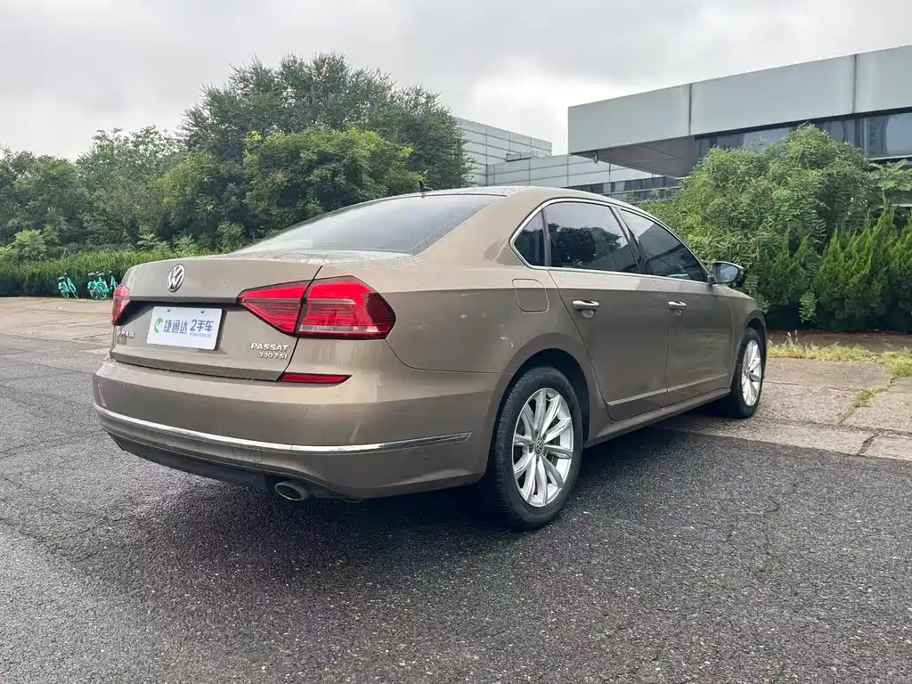 Volkswagen Passat — миниатюра 5