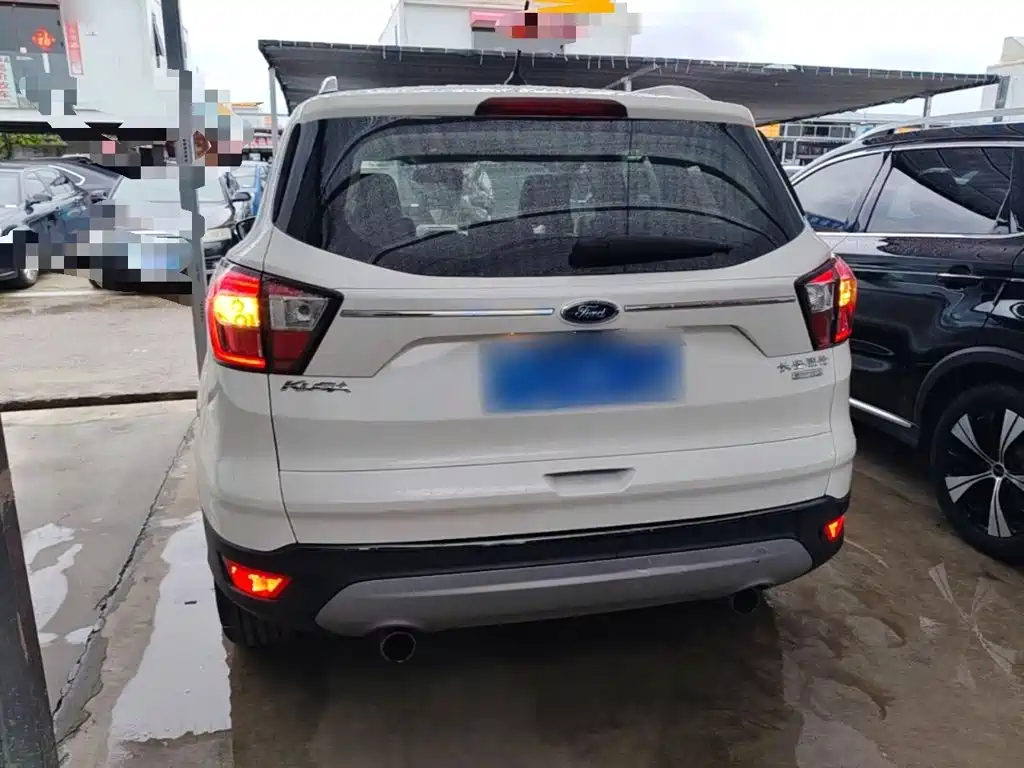 Ford Kuga — миниатюра 6