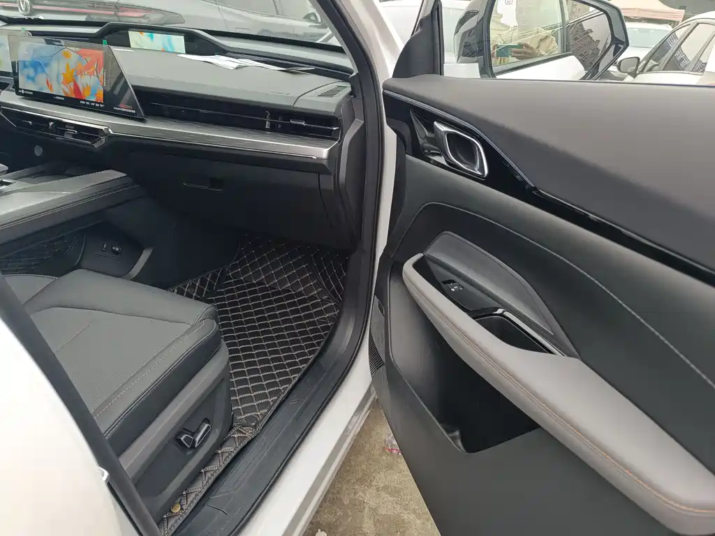 CHANGAN CHANGAN AUCHAN Z6