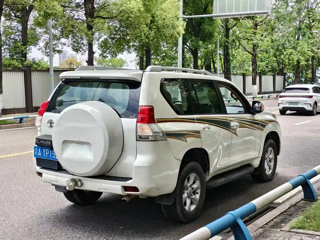 Toyota Land Cruiser Prado 2013 2.7L